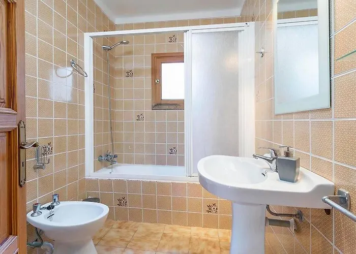 Villa Beautiful Near By Renthousing